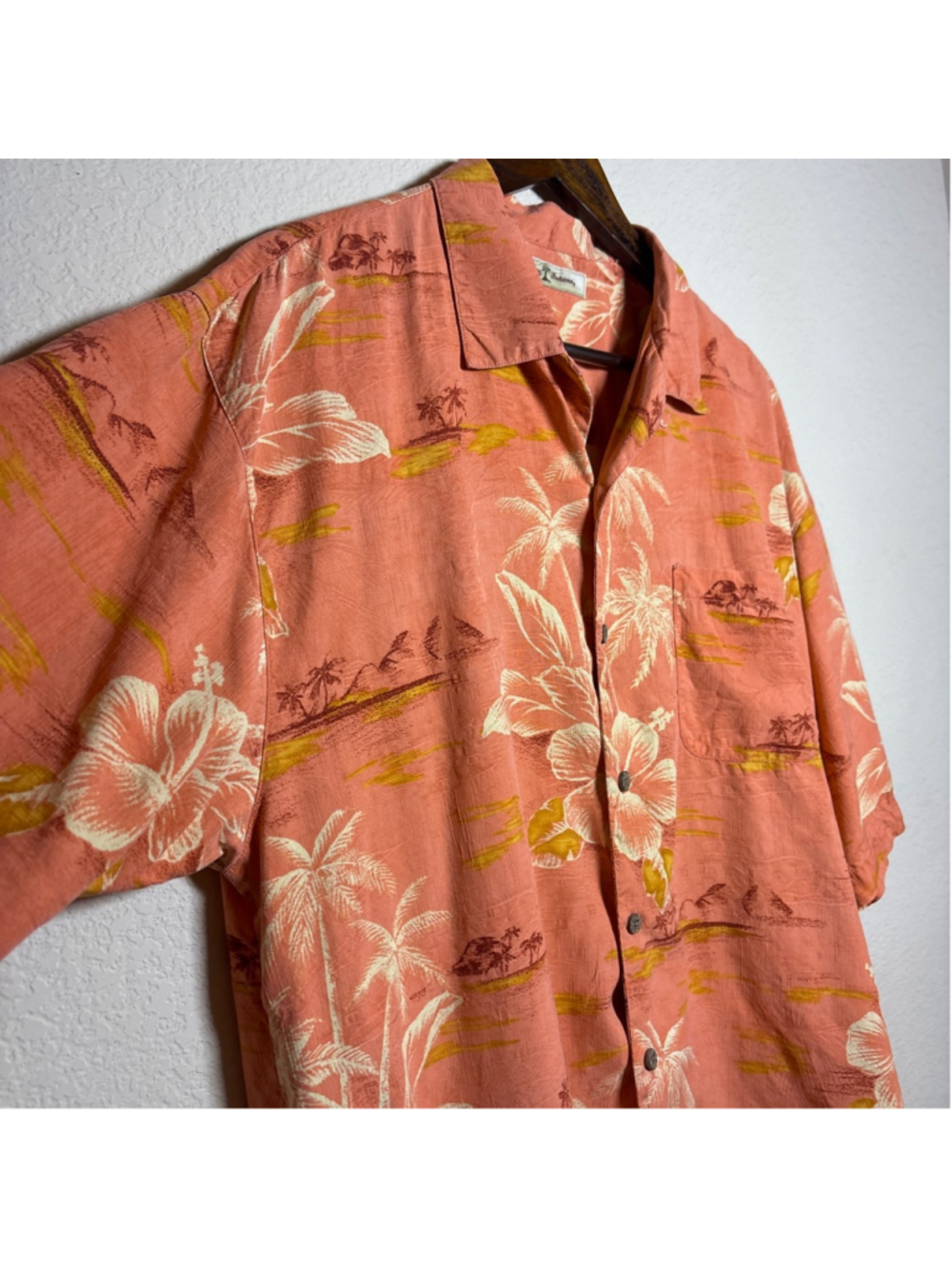Tommy Bahama silk Hawaiian shirt large original loose fit - Picture 3 of 8